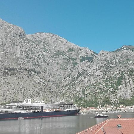 Apartmani Mizdrak Kotor Luaran gambar
