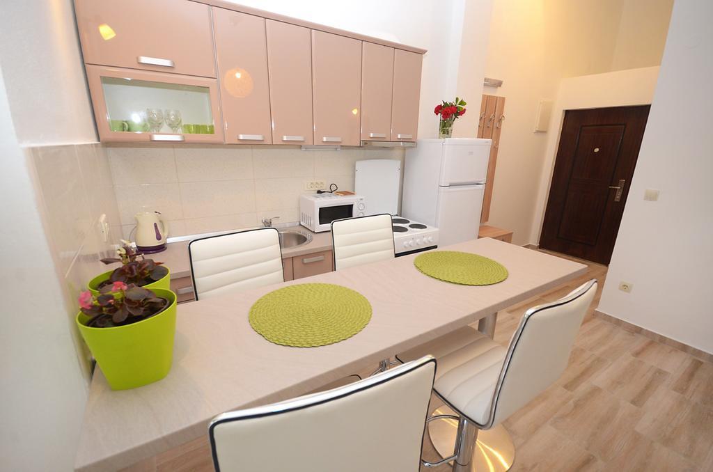 Apartmani Mizdrak Kotor Luaran gambar