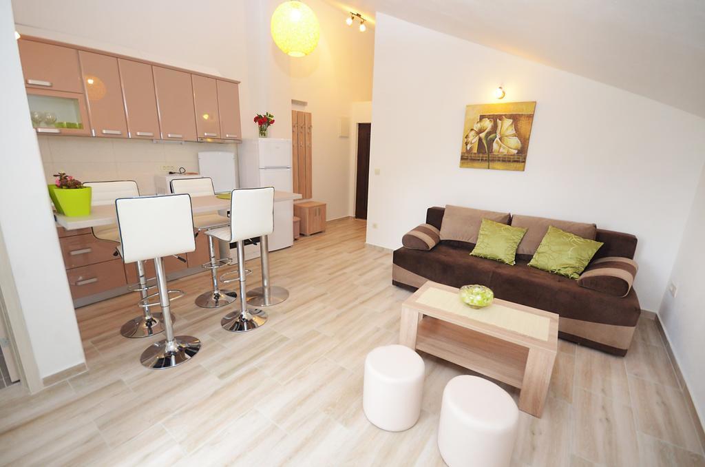 Apartmani Mizdrak Kotor Luaran gambar