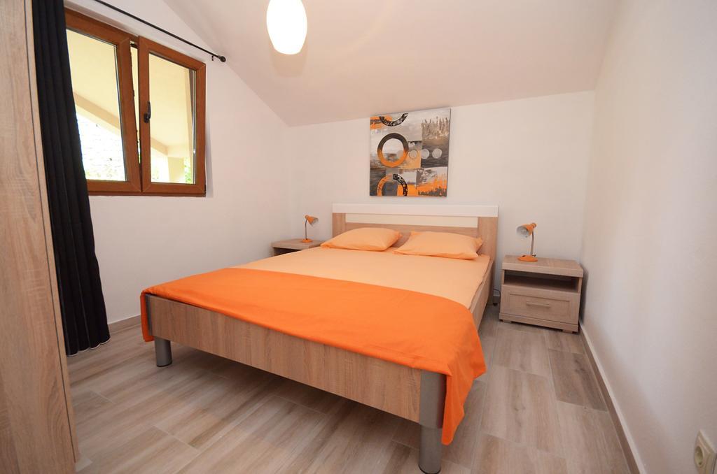 Apartmani Mizdrak Kotor Luaran gambar