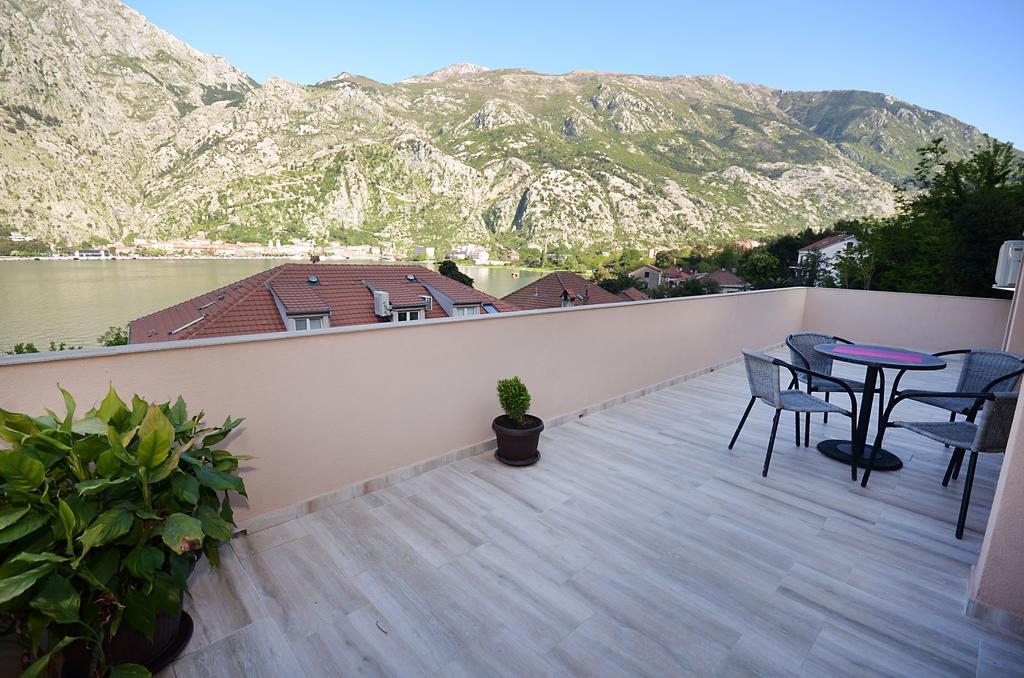 Apartmani Mizdrak Kotor Luaran gambar