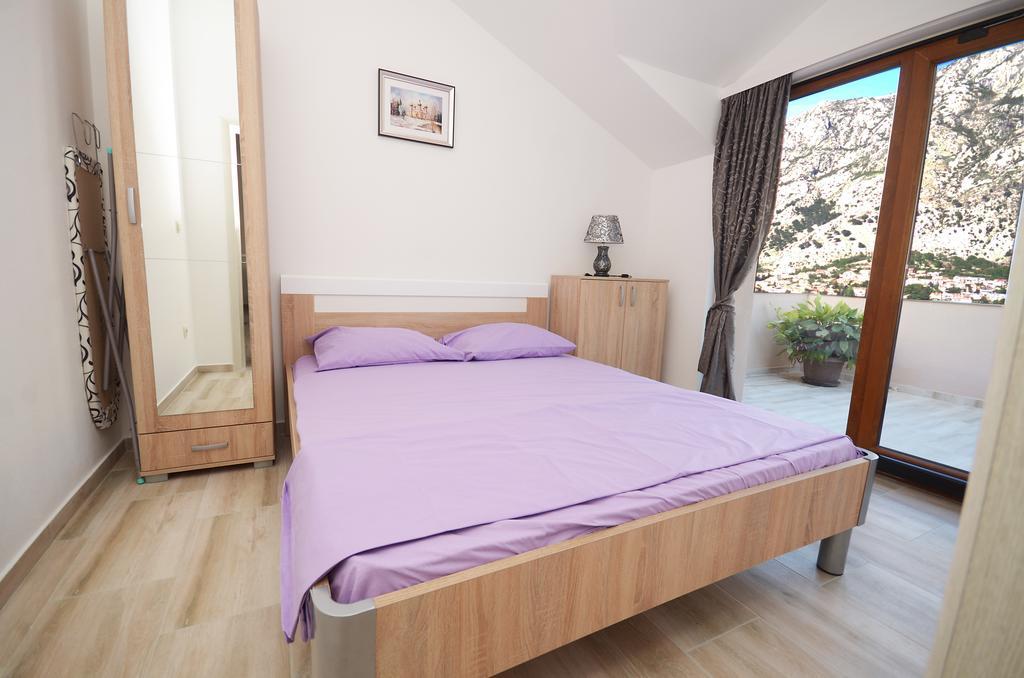 Apartmani Mizdrak Kotor Luaran gambar