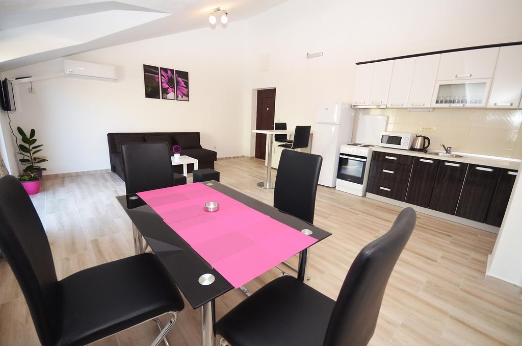 Apartmani Mizdrak Kotor Luaran gambar
