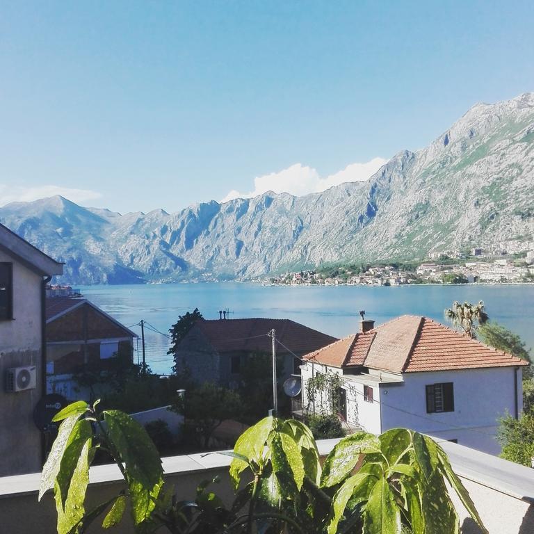 Apartmani Mizdrak Kotor Luaran gambar
